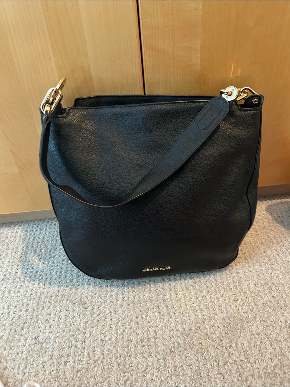 New Michael Kors Black Pebbled Leather Shoulder Bag with Gold Hardware - Picture 3 of 4